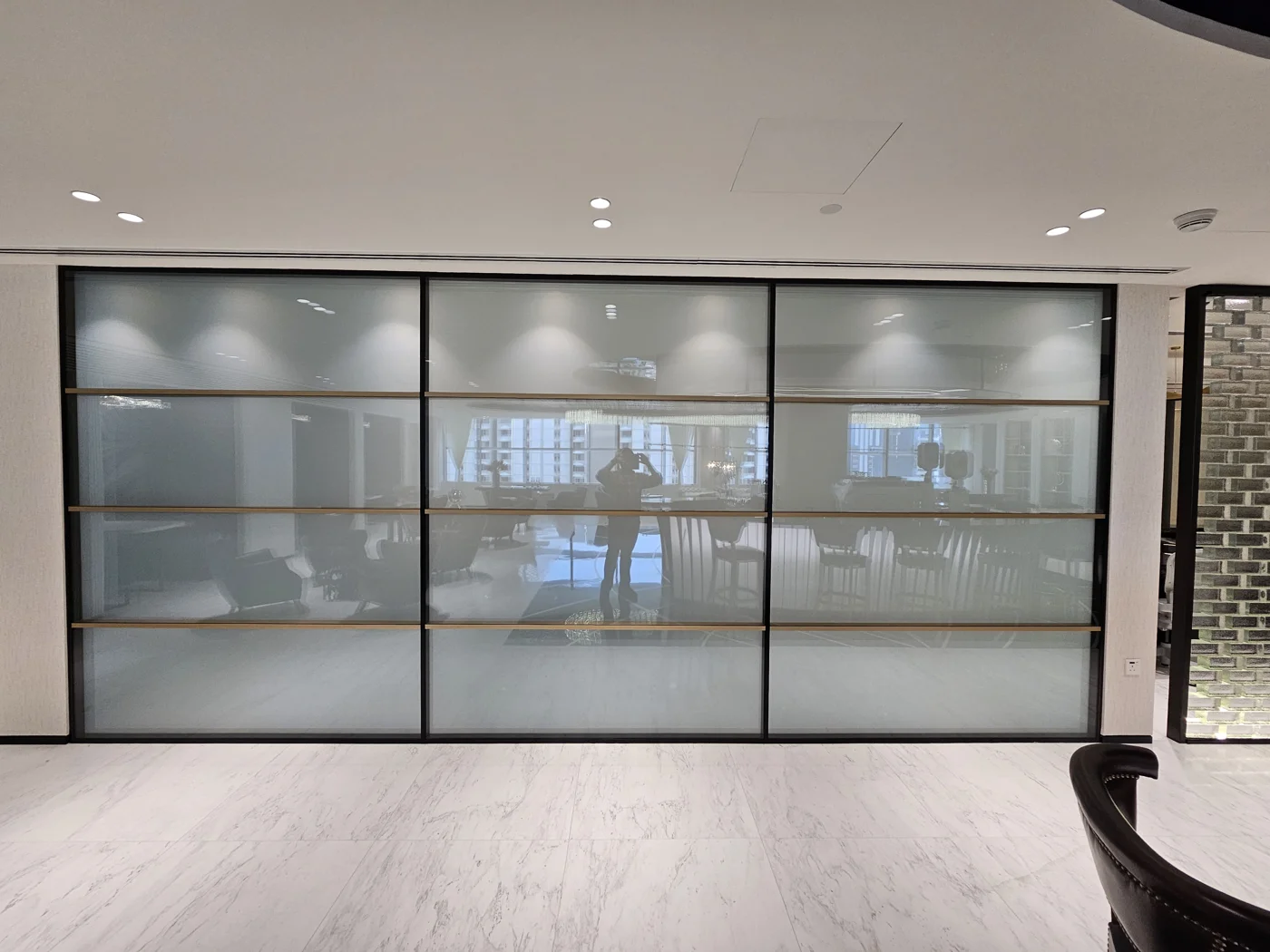 Installed switchable glass system